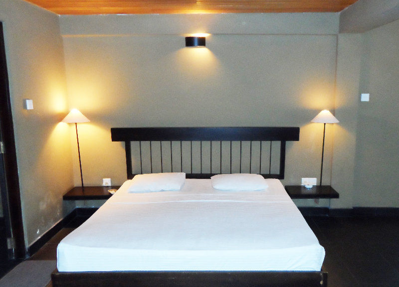 Bin Vino Hotel Doluwa ภายนอก รูปภาพ