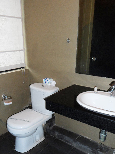 Bin Vino Hotel Doluwa ภายนอก รูปภาพ